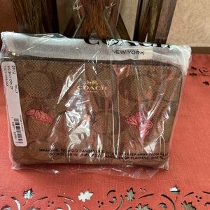 Coach wristlet brand new authentic Coach